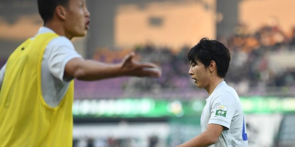 九游中国官网-申花1比1战平浙江队，杨皓宇赛后被球迷质疑，直言他以后别上了