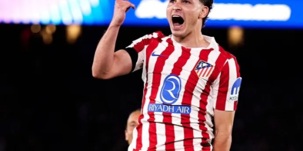 九游-上个欧冠对巴萨任意球破门的球员，是2017年的迪马利亚